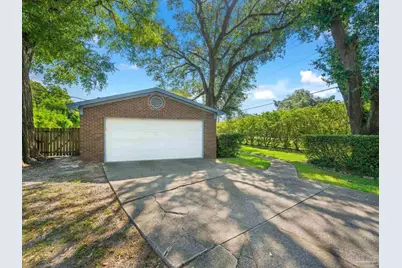 6010 Prospect Ln, Pensacola, FL 32526 - Photo 5