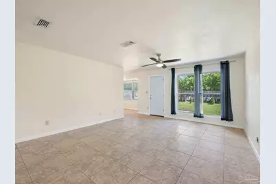 6010 Prospect Ln, Pensacola, FL 32526 - Photo 9