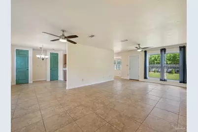 6010 Prospect Ln, Pensacola, FL 32526 - Photo 7
