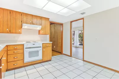 208 Cordoba St, Gulf Breeze, FL 32561 - Photo 19
