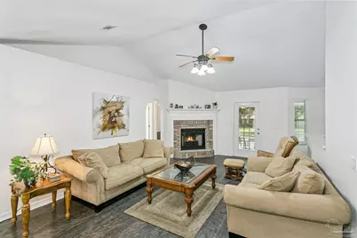 1927 Sparrow Ln, Navarre, FL 32566 - Photo 7