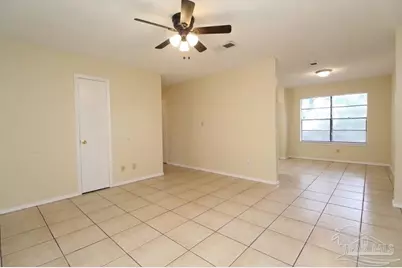 405 Cornwall Cir, Pensacola, FL 32514 - Photo 3