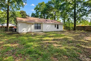 405 Cornwall Cir, Pensacola, FL 32514 - Photo 17