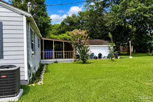 122 SE Gilliland Rd, Pensacola, FL 32507 - Photo 9