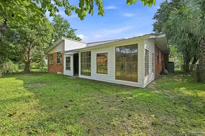 435 S 1st St, Pensacola, FL 32507 - Photo 19