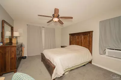 5554 Lovaleen Cir, Pensacola, FL 32526 - Photo 17