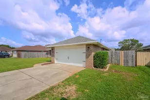 5554 Lovaleen Cir, Pensacola, FL 32526 - Photo 3