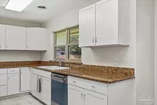 3802 N 12th Ave, Pensacola, FL 32503 - Photo 9