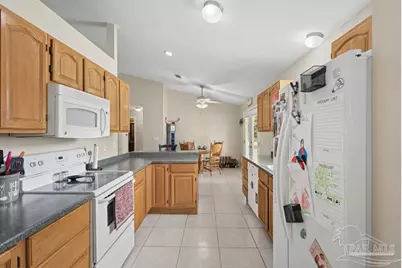 8502 Sweetwater Ln, Pace, FL 32571 - Photo 9