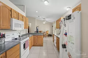 8502 Sweetwater Ln, Pace, FL 32571 - Photo 9