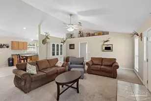 8502 Sweetwater Ln, Pace, FL 32571 - Photo 5