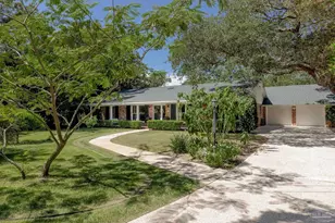 326 N Sunset Blvd, Gulf Breeze, FL 32561 - Photo 1