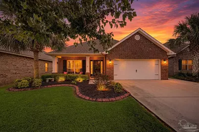 1718 Waterford Sound Blvd, Gulf Breeze, FL 32563 - Photo 1