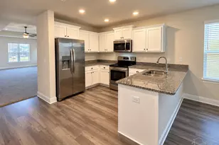 7023 Sonny Dr, Pensacola, FL 32504 - Photo 3
