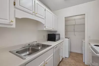 6299 Cottage Woods Dr, Milton, FL 32570 - Photo 13