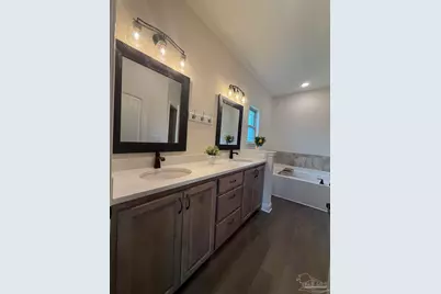 5511 Micanopy Dr, Milton, FL 32570 - Photo 21