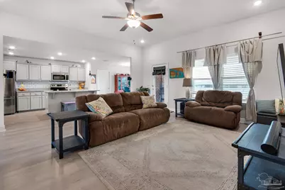 5655 Fawcett St, Milton, FL 32570 - Photo 9