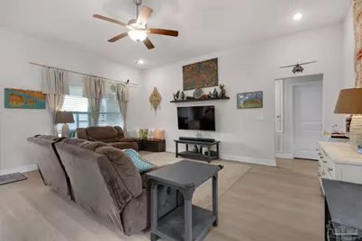 5655 Fawcett St, Milton, FL 32570 - Photo 7