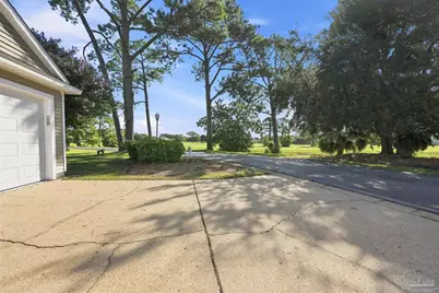 1161 Lionsgate Ln, Gulf Breeze, FL 32563 - Photo 25
