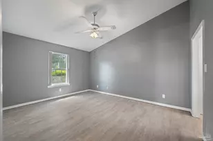 4402 Bellview Ave, Pensacola, FL 32526 - Photo 9