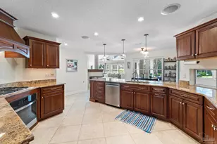 2739 Sunrunner Ln, Gulf Breeze, FL 32563 - Photo 9