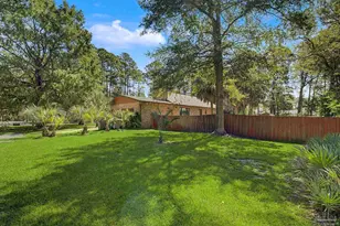5523 N Shore Rd, Pensacola, FL 32507 - Photo 7