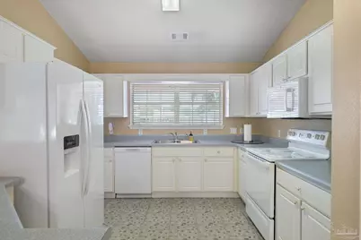 6610 Woodbrook Ct, Milton, FL 32583 - Photo 13
