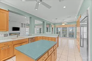 369 Gulfview Ln, Pensacola, FL 32507 - Photo 17