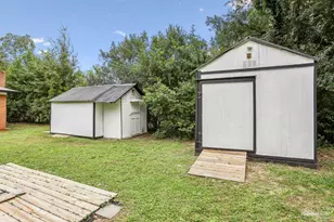 7605 Harvey St, Pensacola, FL 32506 - Photo 33