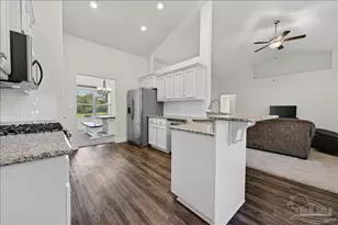 5935 Makenna Dr, Pensacola, FL 32526 - Photo 9