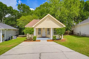 106 Wildflower Ln, Pensacola, FL 32514 - Photo 1