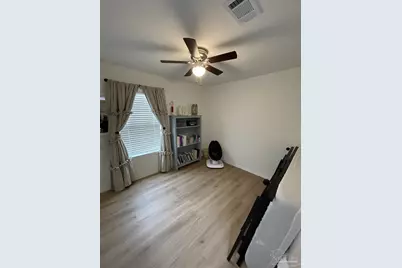 2708 N H St, Pensacola, FL 32501 - Photo 9