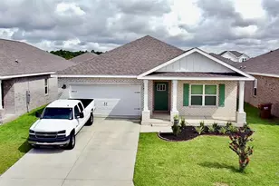 8084 Fir Tree Dr, Milton, FL 32583 - Photo 1
