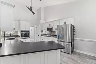 2005 Cameron Dr, Pensacola, FL 32505 - Photo 17