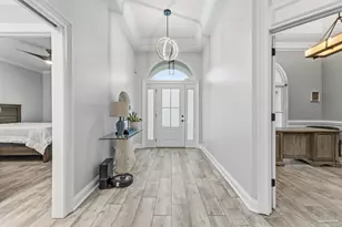 2005 Cameron Dr, Pensacola, FL 32505 - Photo 7