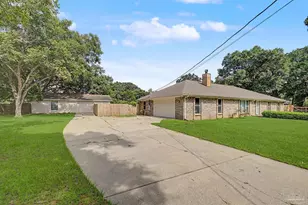 2340 Tobie Dean Rd, Cantonment, FL 32533 - Photo 7