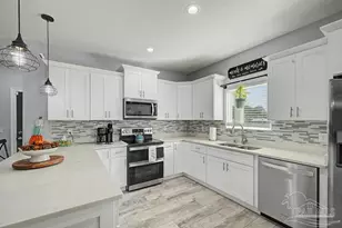 2096 Constitution Dr, Navarre, FL 32566 - Photo 17