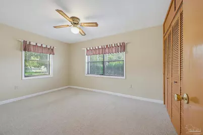 402 Clairmont Dr, Pensacola, FL 32506 - Photo 33