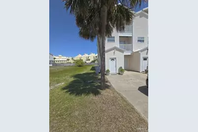 1414 Bahia Dr #D, Navarre, FL 32566 - Photo 9