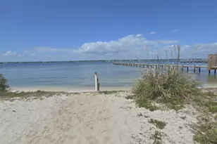 1414 Bahia Dr, Navarre, FL 32566 - Photo 5