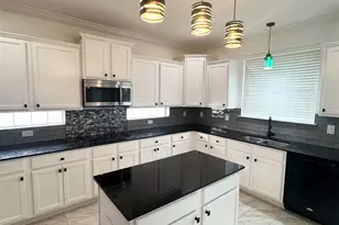 872 Solimar Way, Mary Esther, FL 32569 - Photo 11
