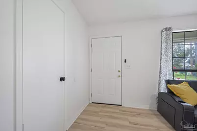 5922 Independence Dr, Milton, FL 32570 - Photo 5