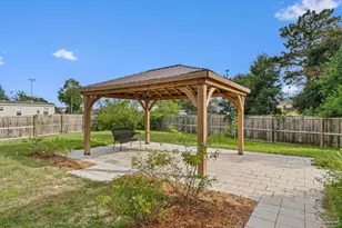 1962 Pentagon St, Gulf Breeze, FL 32563 - Photo 37