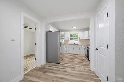 1019 Trenton Dr, Pensacola, FL 32505 - Photo 11
