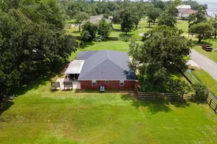 708 Mike Gibson Ln, Milton, FL 32583 - Photo 53