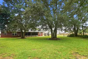 708 Mike Gibson Ln, Milton, FL 32583 - Photo 47