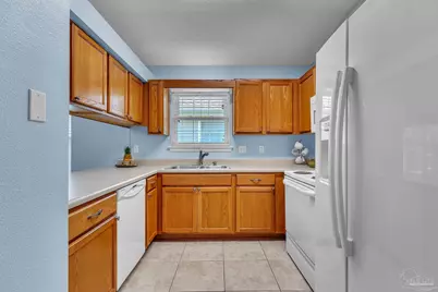2332 Trailwood Dr, Cantonment, FL 32533 - Photo 5