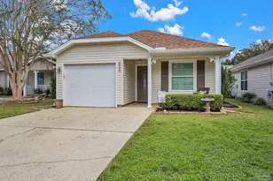 2332 Trailwood Dr, Cantonment, FL 32533 - Photo 1