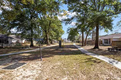 2332 Trailwood Dr, Cantonment, FL 32533 - Photo 23