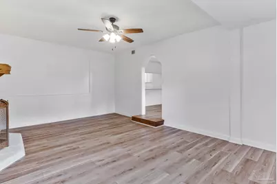 2121 Elaine Cir, Pensacola, FL 32504 - Photo 11